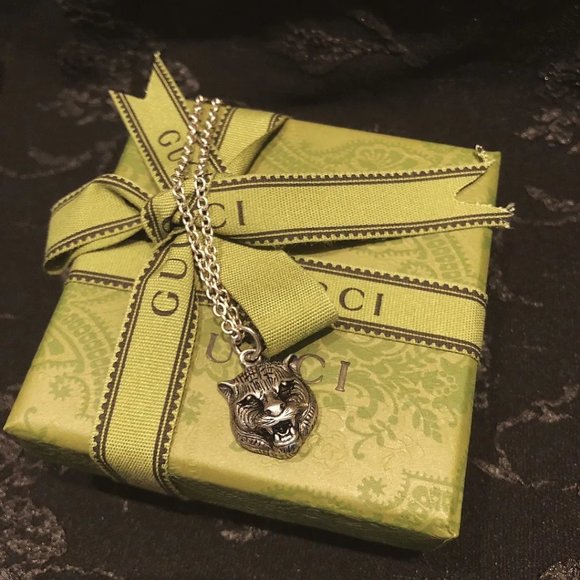 silver necklace - Picture 1 of 1